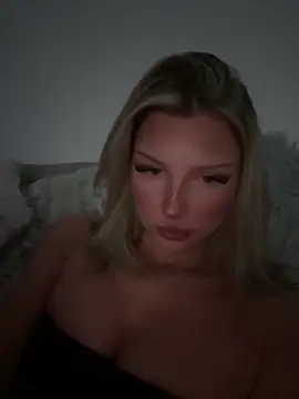 blondeeee online show from March 2026 05:29:02 PM