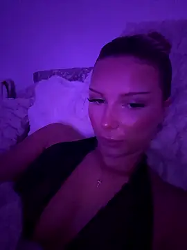 blondeeee online show from January 2026 05:07:02 PM