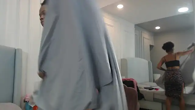 ChantalGarner online show from December 2025 12:50:01 PM