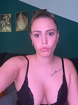 Stellaspice online show from October 2025 09:43:01 AM