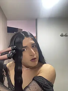 Dania Oconor online show from November 2025 09:31:01 PM