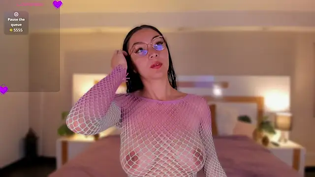 Violeta dh online show from April 2026 12:09:01 PM