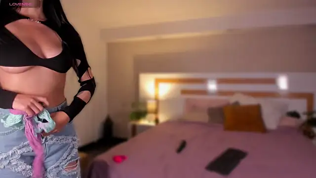 Violeta dh online show from April 2026 11:14:02 AM