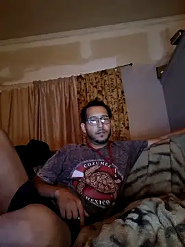 Snapshot of ThrowedWorldWide chatting on November 2025 08:36:02 AM ThrowedWorldWide online show from November 2025 08:36:02 AM