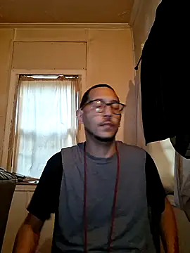 Snapshot of ThrowedWorldWide chatting on November 2025 12:26:01 PM ThrowedWorldWide online show from November 2025 12:26:01 PM