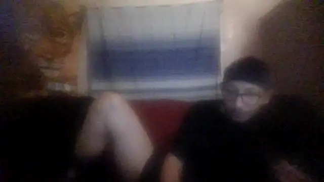 Snapshot of ThrowedWorldWide chatting on January 2026 02:37:02 AM ThrowedWorldWide online show from January 2026 02:37:02 AM