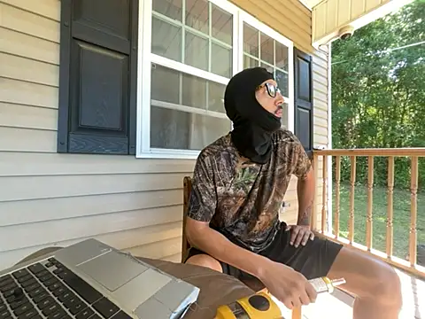 ThrowedWorldWide online show from April 2026 03:16:01 PM