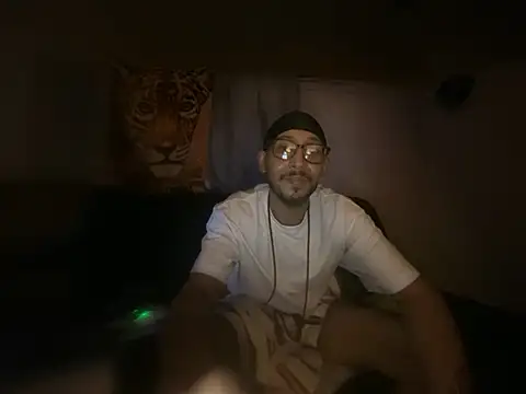 ThrowedWorldWide online show from April 2026 02:14:02 AM