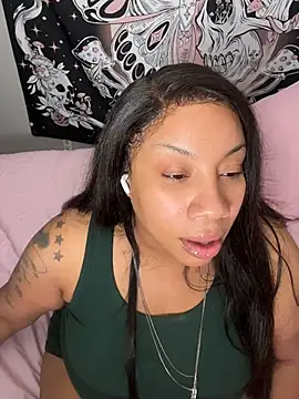 Snapshot of NeliaHexxen chatting on October 2025 12:18:02 AM NeliaHexxen online show from October 2025 12:18:02 AM