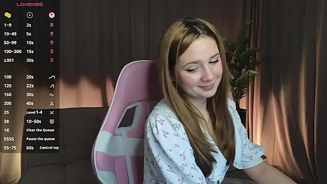 KariDollar online show from April 2026 08:32:02 PM