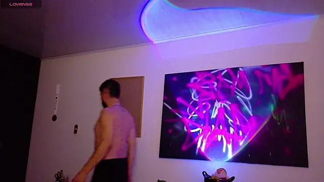 TomSloam online show from December 2025 04:45:01 AM