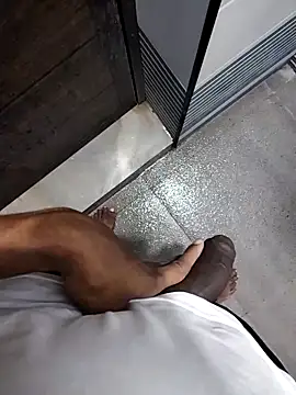 Snapshot of BIG_DICK__BOY chatting on October 2025 04:29:02 PM BIG DICK BOY online show from October 2025 04:29:02 PM