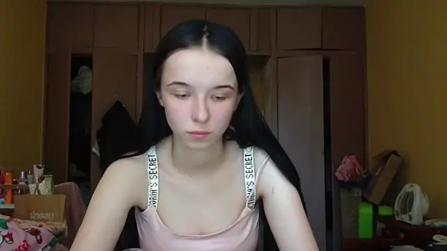 Emilia Light online show from May 2026 08:53:01 AM