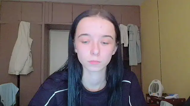 Emilia Light online show from October 2025 09:30:02 AM