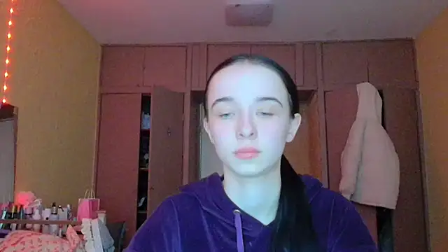 Emilia Light online show from March 2026 06:36:02 AM