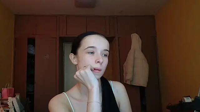 Emilia Light online show from February 2026 02:17:02 PM