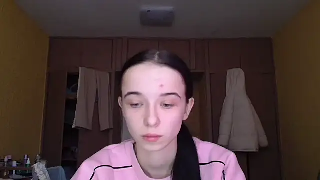 Emilia Light online show from January 2026 08:43:02 AM