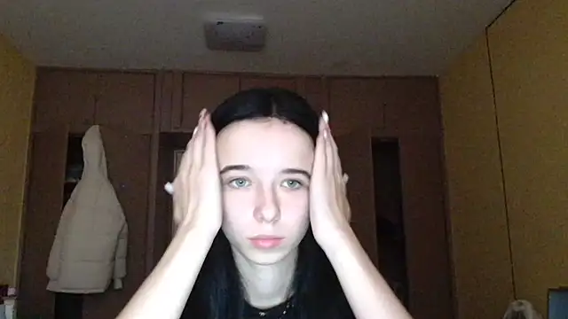 Emilia Light online show from November 2025 06:51:02 AM