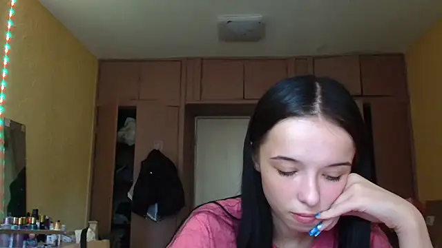 Emilia Light online show from June 2026 07:57:02 AM