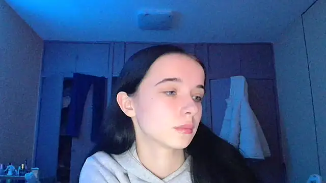 Emilia Light online show from December 2025 10:06:01 AM