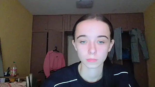 Emilia Light online show from October 2025 09:11:02 AM