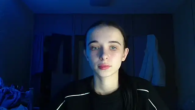 Emilia Light online show from December 2025 04:46:02 PM