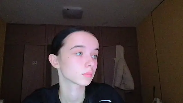 Emilia Light online show from November 2025 09:09:02 AM