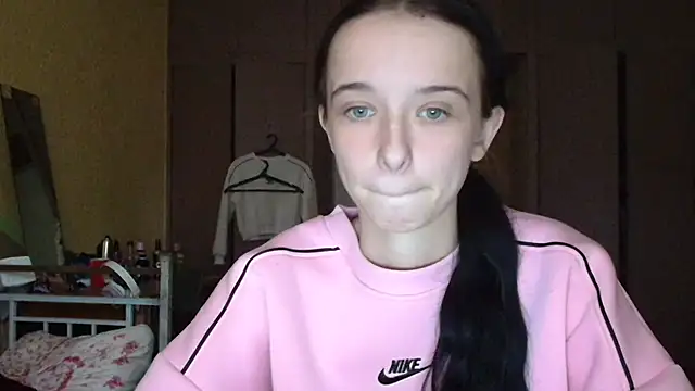 Emilia Light online show from October 2025 06:14:01 AM