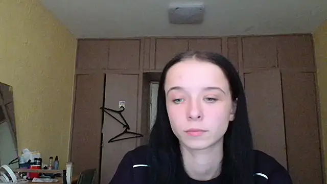 Emilia Light online show from October 2025 09:10:02 AM