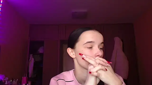 Emilia Light online show from March 2026 07:37:02 AM