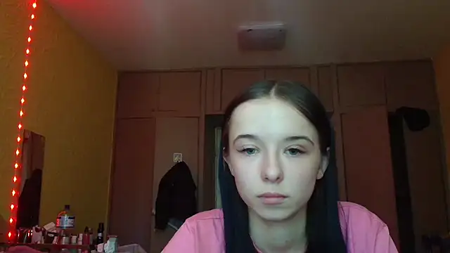 Emilia Light online show from May 2026 09:24:01 AM