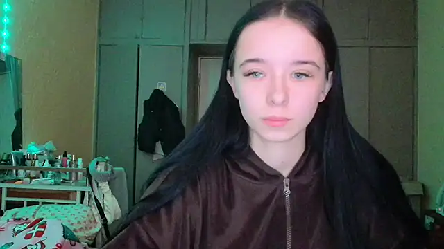 Emilia Light online show from March 2026 08:38:02 AM