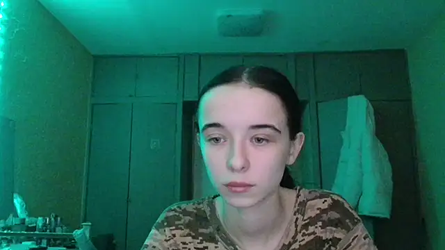 Emilia Light online show from December 2025 08:31:01 AM