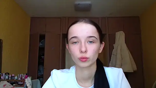 Emilia Light online show from January 2026 10:19:02 AM