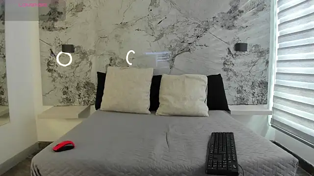 ZOE LE online show from March 2026 12:09:01 PM