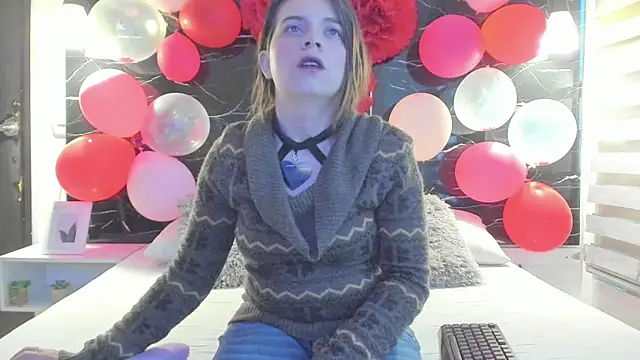 Snapshot of ZOE_LE chatting on February 2026 11:40:01 AM ZOE LE online show from February 2026 11:40:01 AM