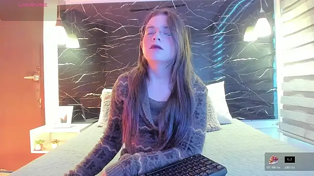 ZOE LE online show from March 2026 11:58:02 AM