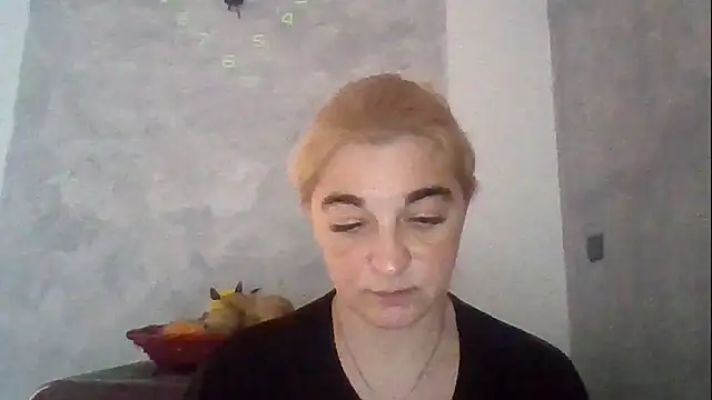 GoldenAngelMilf online show from April 2026 04:30:01 PM