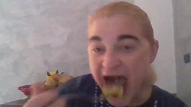 GoldenAngelMilf online show from April 2026 12:33:01 PM