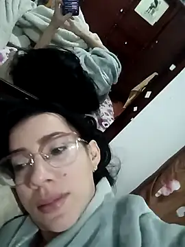 YaraDuartee online show from November 2025 01:37:02 AM