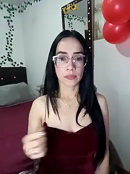 YaraDuartee online show from February 2026 11:59:02 PM