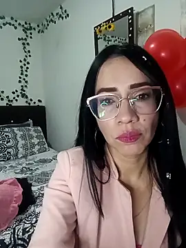 YaraDuartee online show from February 2026 02:53:01 AM