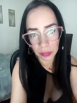 Snapshot of YaraDuartee chatting on March 2026 11:29:01 PM YaraDuartee online show from March 2026 11:29:01 PM