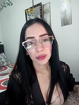 Snapshot of YaraDuartee chatting on March 2026 02:08:01 AM YaraDuartee online show from March 2026 02:08:01 AM