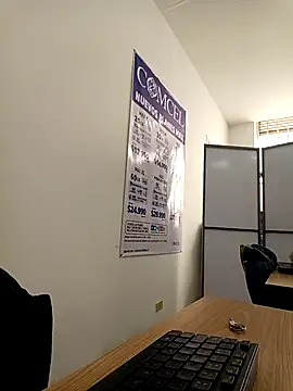 VANESSA  01 online show from November 2025 12:38:02 PM