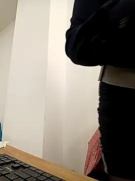 VANESSA  01 online show from December 2025 12:26:01 PM