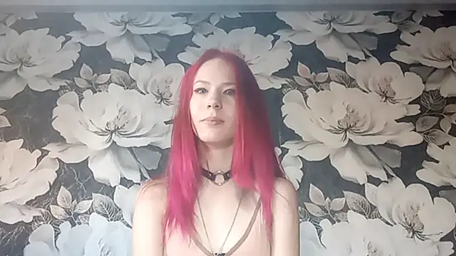 LiaCusson online show from September 2025 01:12:02 AM