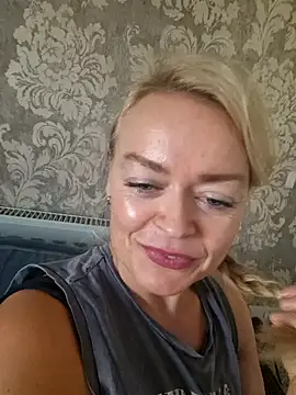 Snapshot of demidelightfulxx chatting on September 2025 11:49:02 AM demidelightfulxx online show from September 2025 11:49:02 AM