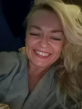 Snapshot of demidelightfulxx chatting on October 2025 09:50:02 PM demidelightfulxx online show from October 2025 09:50:02 PM