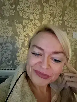 Snapshot of demidelightfulxx chatting on October 2025 11:00:01 AM demidelightfulxx online show from October 2025 11:00:01 AM